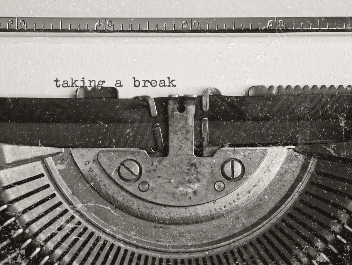 Writing Dialogue in Fiction: 5 Common Pitfalls for Beginners